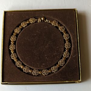 Vintage Avon Gold Tone Choker Necklace 14" - 16" w/orig Box